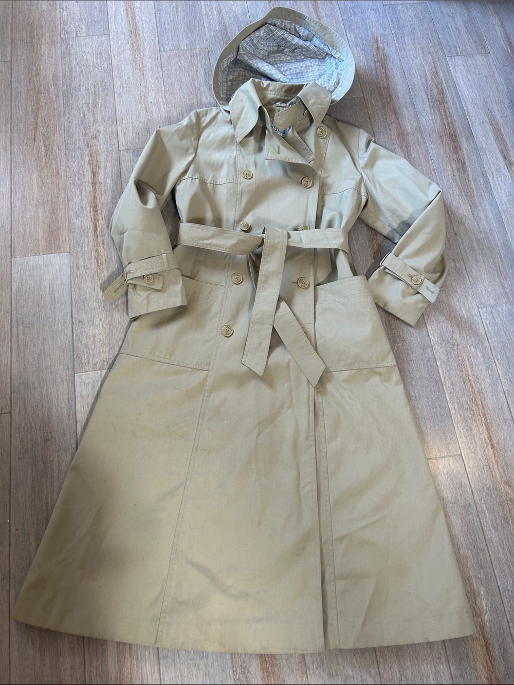 VTG stormy weather Women's Neutral Beige Double-Breasted Trench Coat with Belt